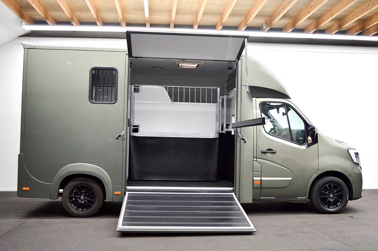 EN VENTA: NUEVO CAMIÓN PARA HORSES VIGO 2020 86.500 km ZDB19 - Foto 4