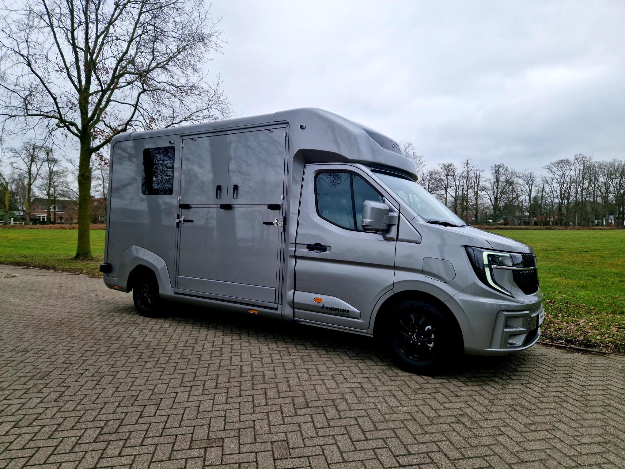 New model Renault Master E-TECH 4T