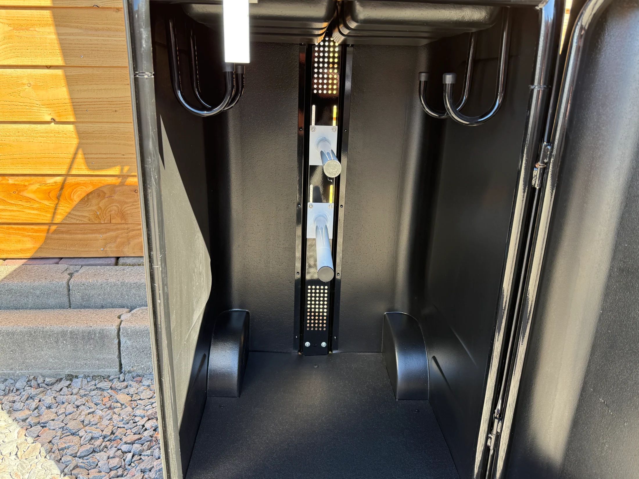 Zwart for sale - Photo 6