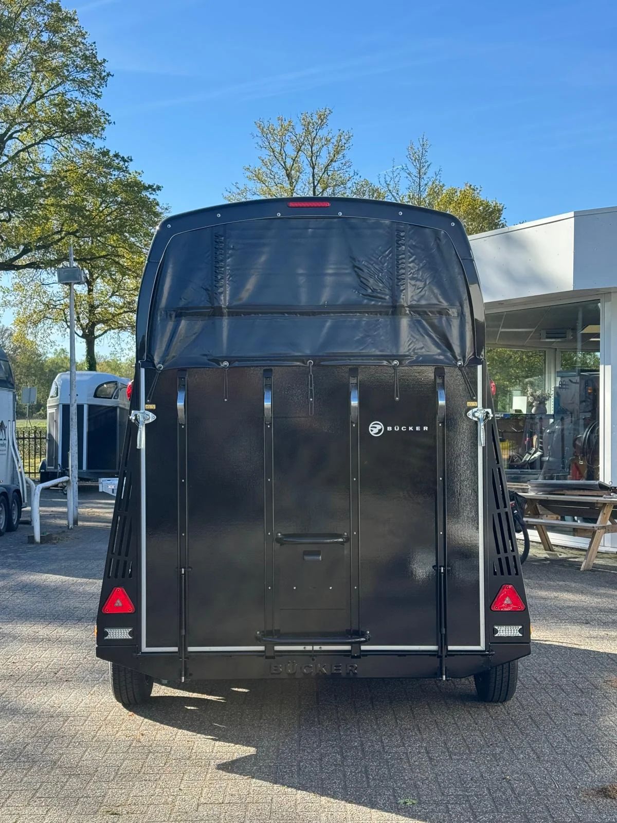 Zwart for sale - Photo 4