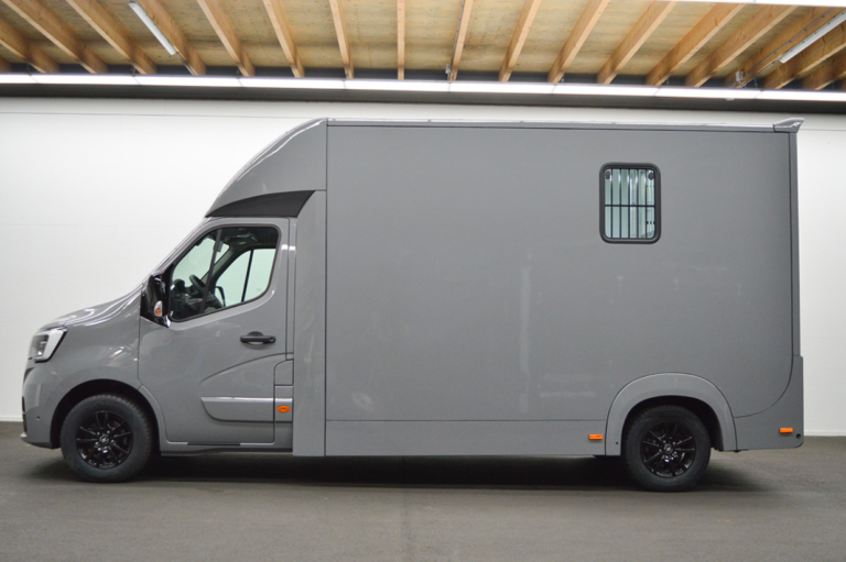 OCASIÓN VIGO NUEVA CARROCERÍA PARA CABALLOS 2023 59.116km ZDB22 - Foto 5