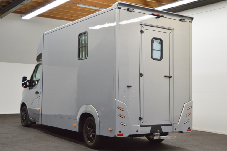 OCASIÓN VIGO NUEVA CARROCERÍA PARA CABALLOS 2023 61.782km ZDB27 - Foto 6