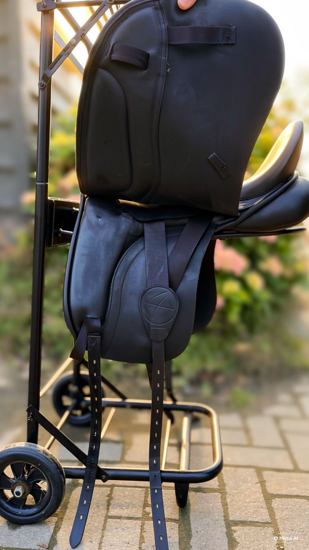 Beautiful Dressage saddle Anatomica L- Line Cygnus Short Roll 17.5” - Photo 4