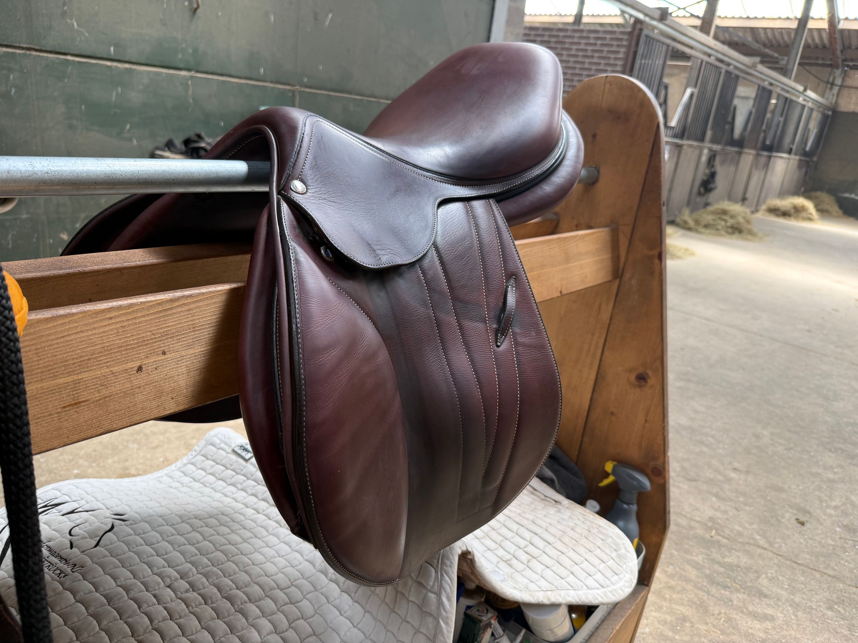 Butet Jumping Saddle 17.5” 2025 Calfskin | Mint Condition ! - Photo 4