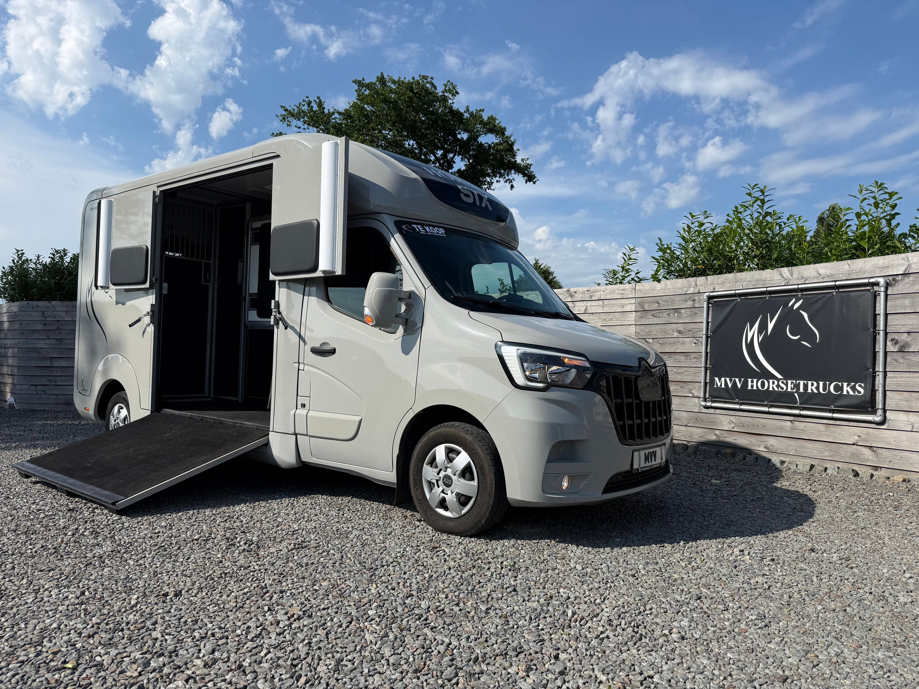 RENAULT MASTER | HORSETRUCK | STX | STALLION 3XL | 2023 | 48.402KM