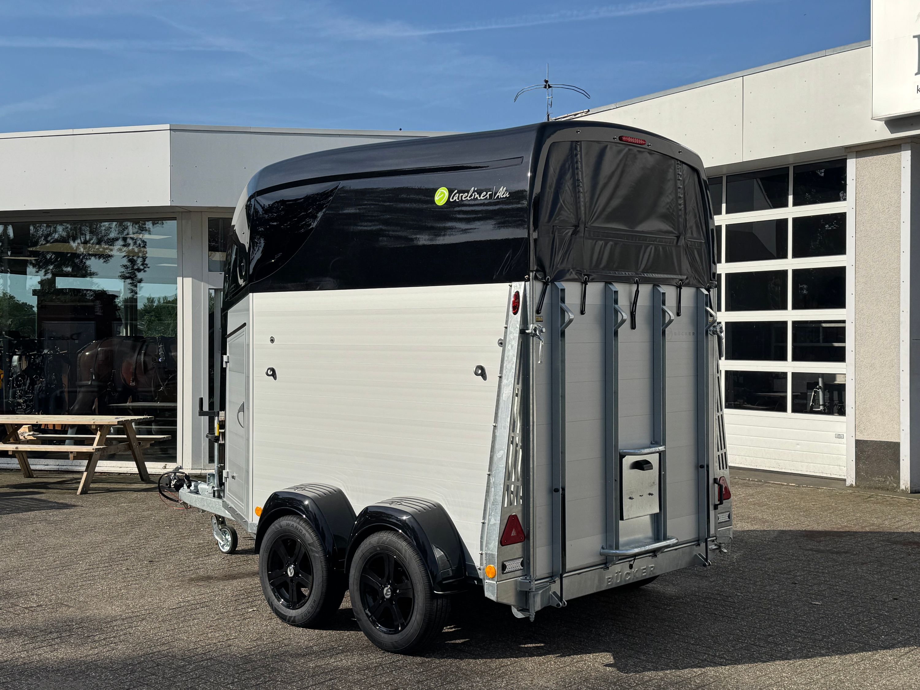 Zwart for sale - Photo 4