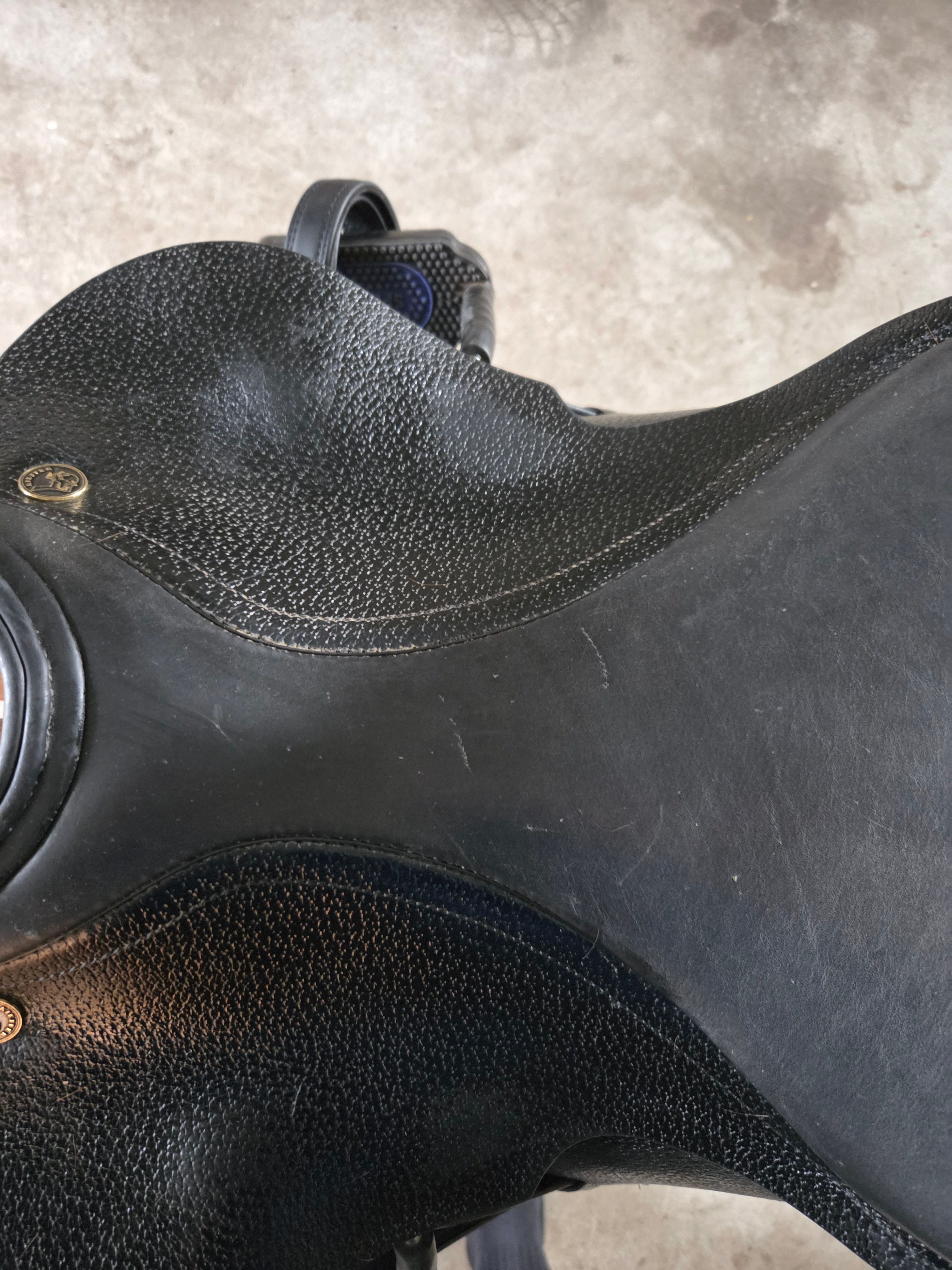 MUST GO: Like new Kieffer Europe CT, 18-inch dressage saddle. - Photo 6