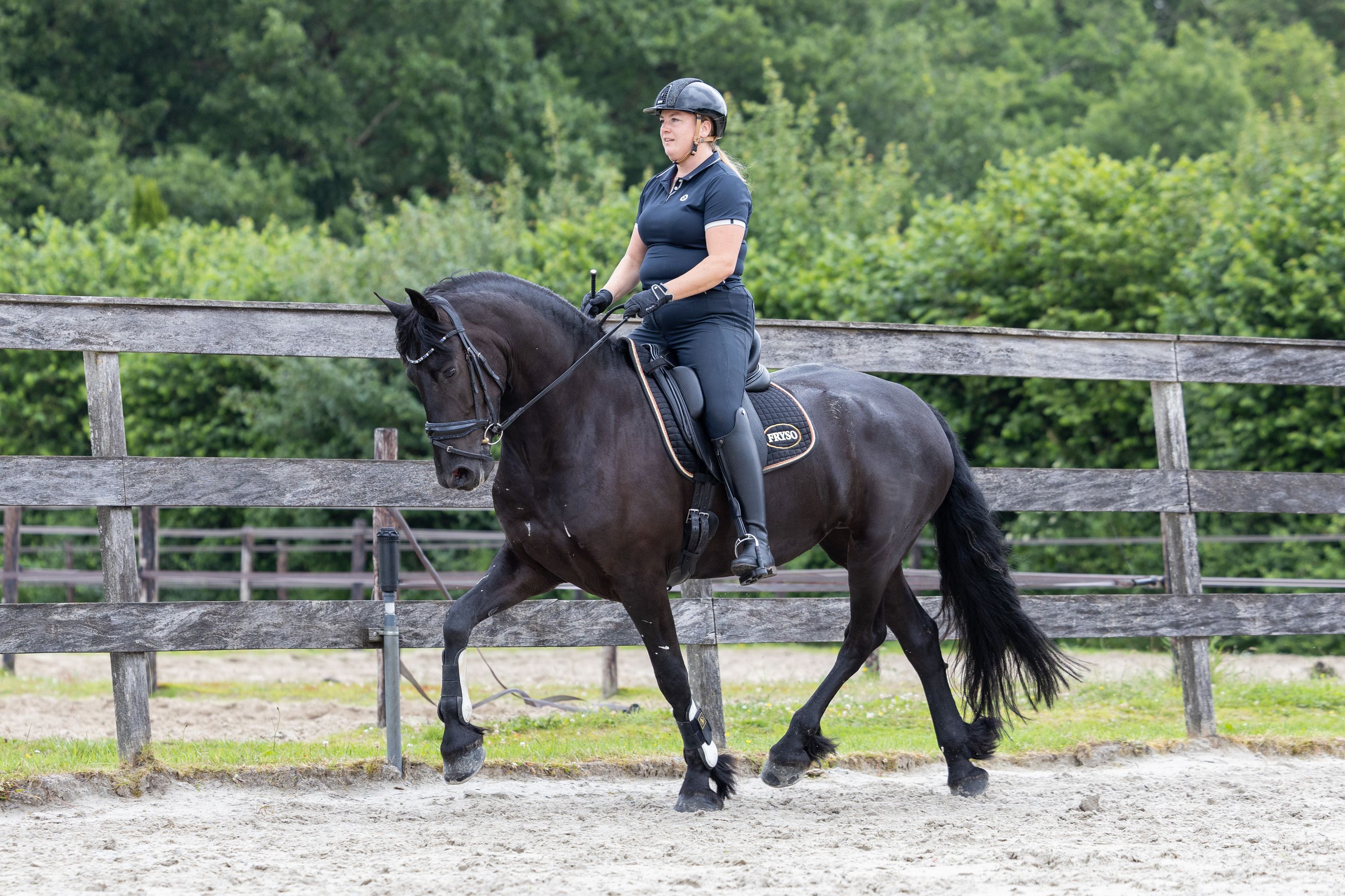 fries merrie 4 ans zwart à vendre - Photo 2