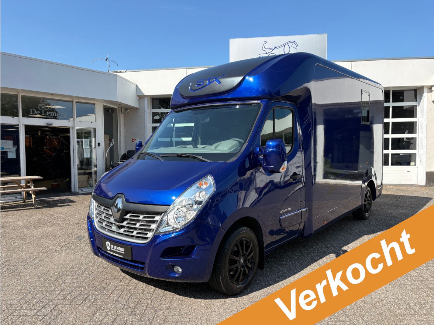 売約済み：Renault Master STX スタリオンエディション オートマ 2019年式 走行わずか23,000km!! Japan