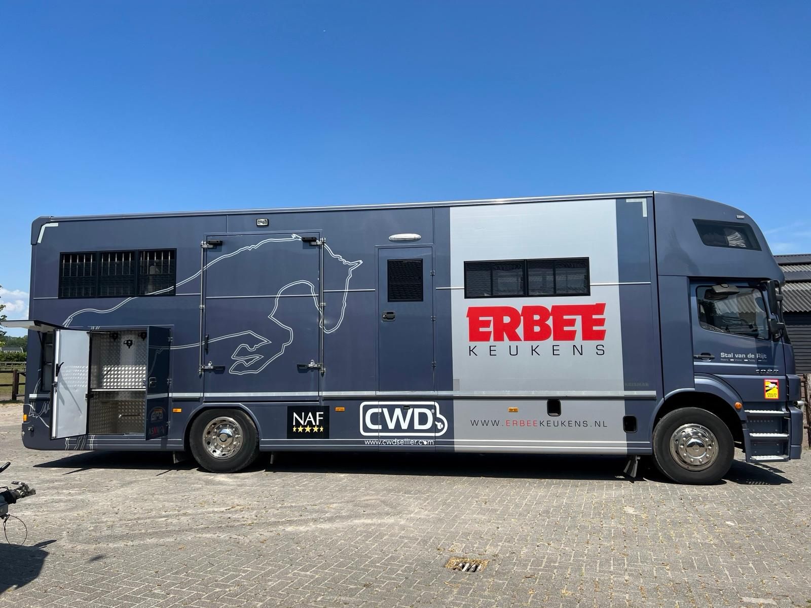 Mercedes 5-Pferde-Pferdetransporter mit Wohnbereich - Foto 4