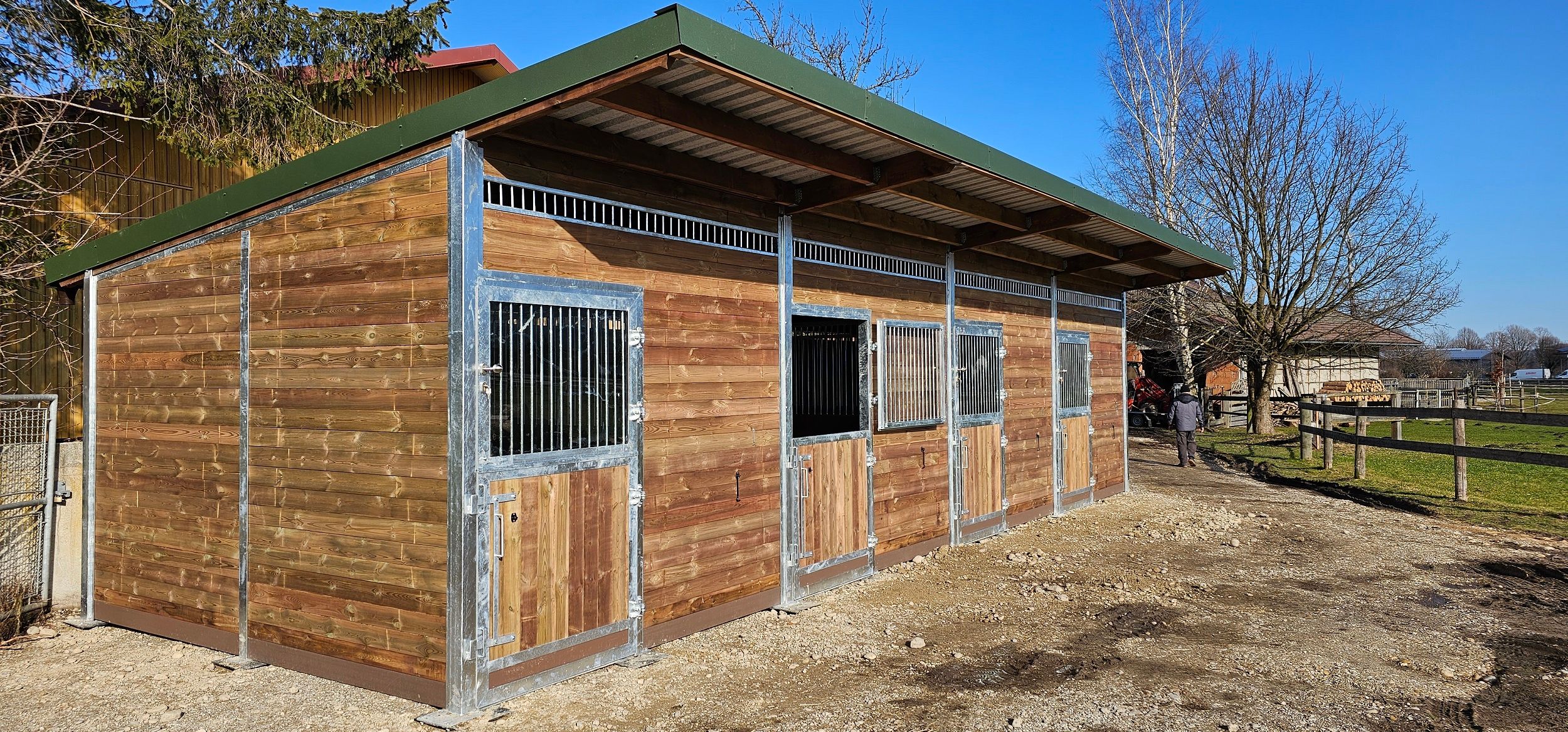 Outdoor Stable & Horse Boxes | Shelters for Horses - Modern Horse Stable Construction | Stable Building - Photo 6