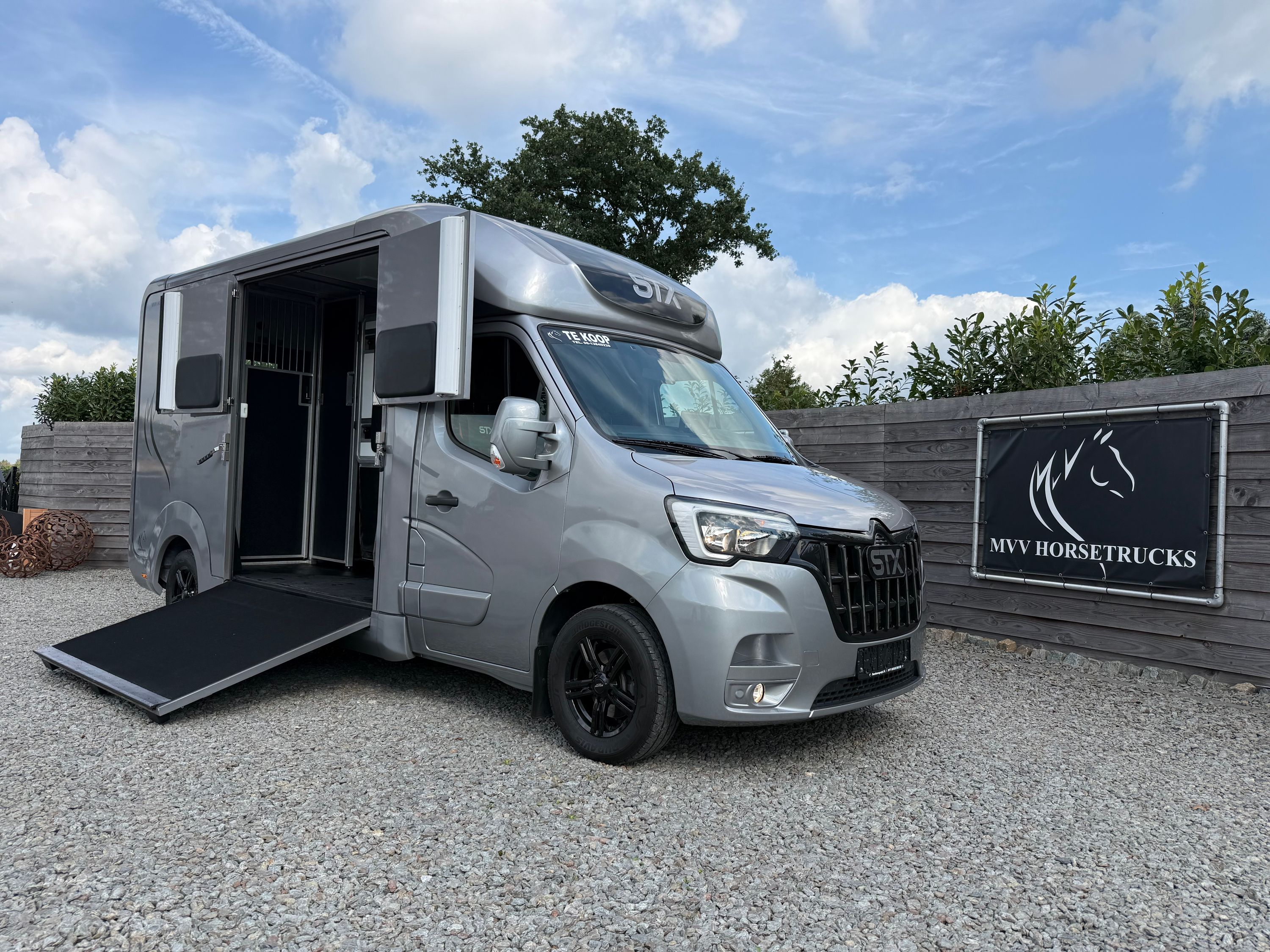 Renault Master | HORSETRUCK | STX | STALLION 3XL | 2024