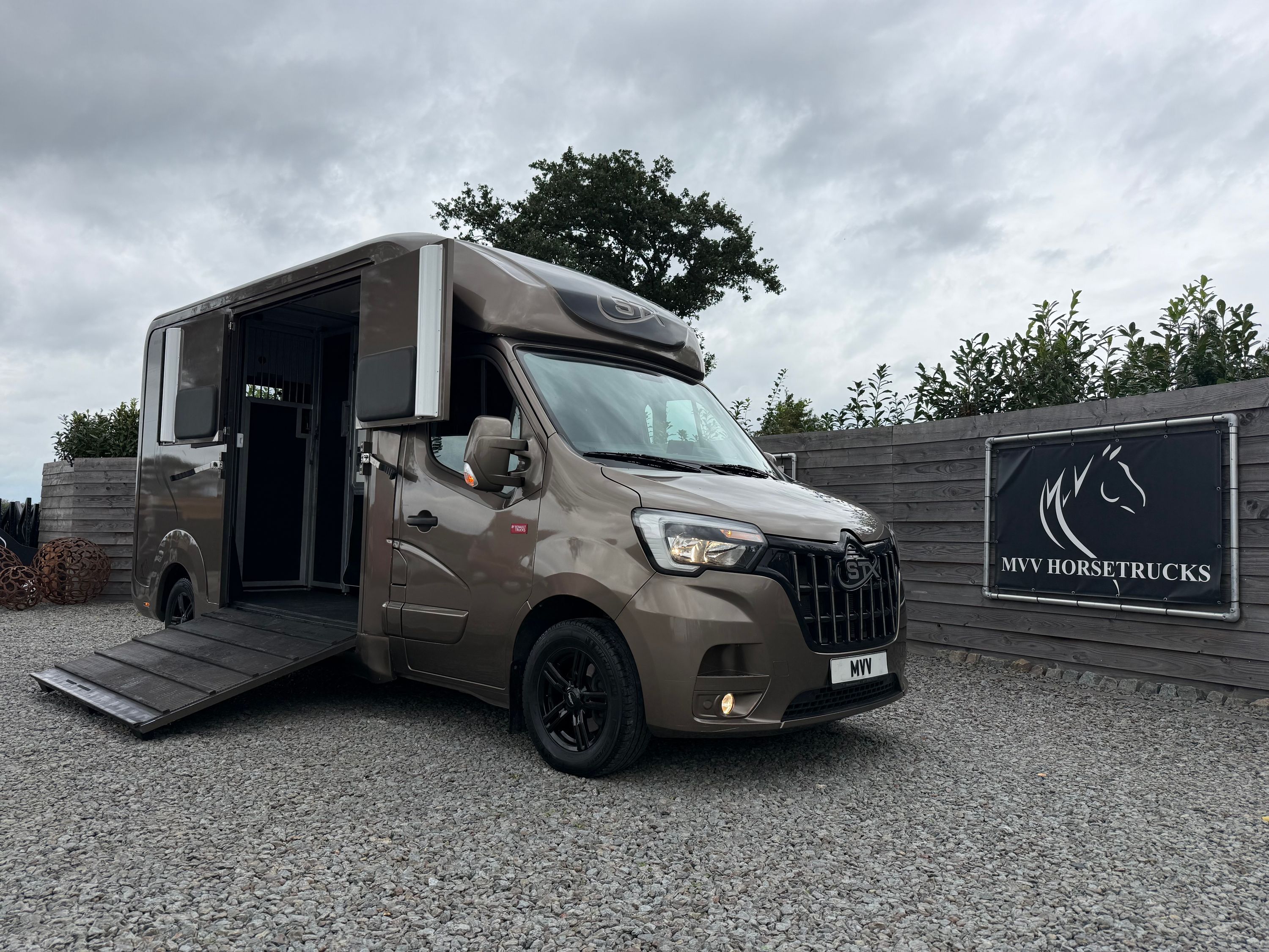 Renault Master | HORSETRUCK | STX | STALLION 3XL | 2020