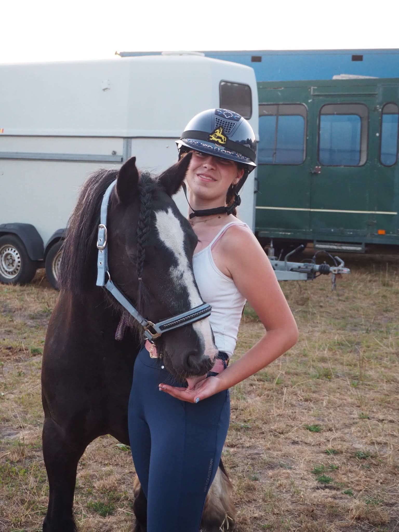 allround-pony merrie 12 år zwart till salu - Foto 4