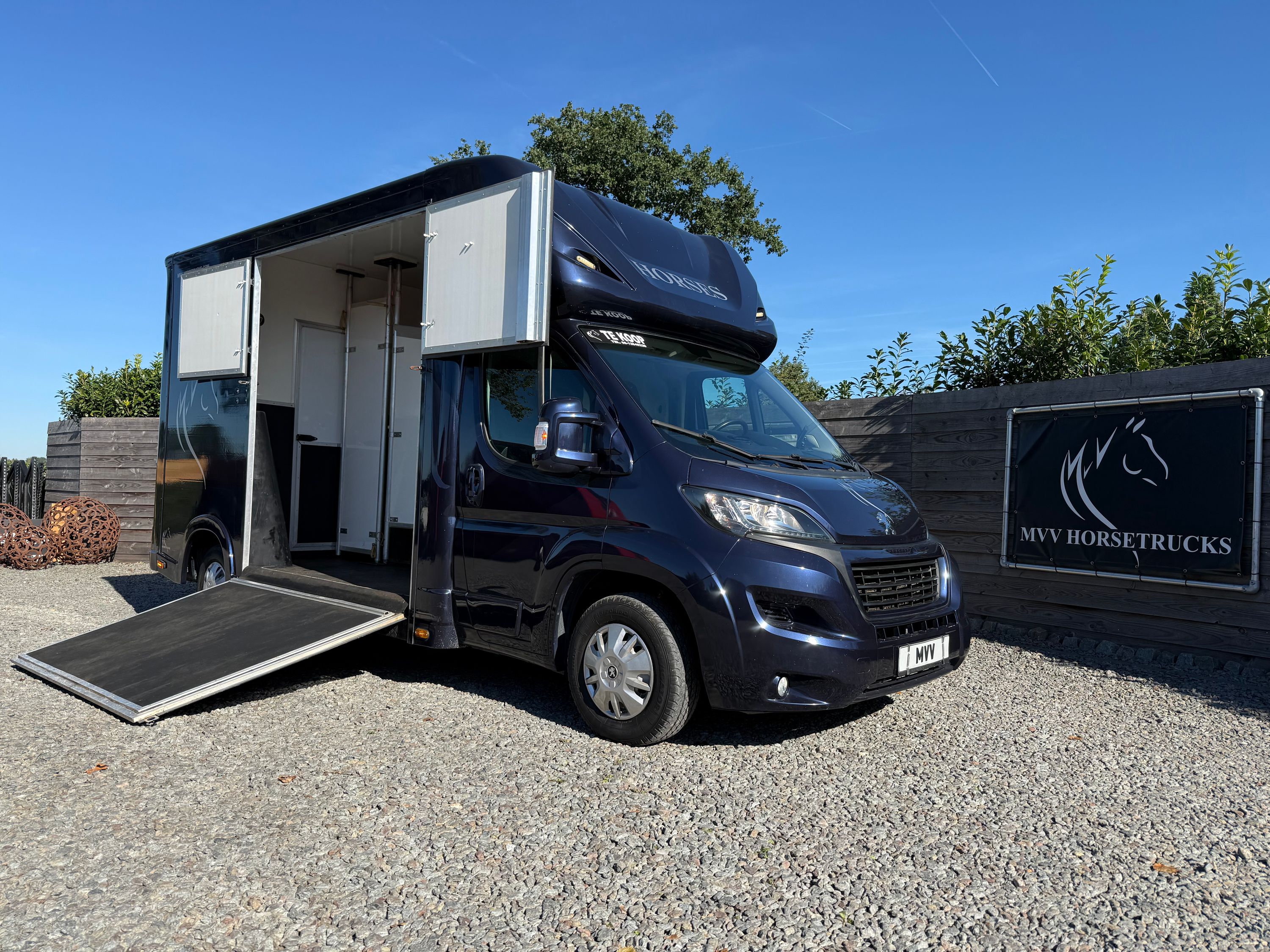 Peugeot Boxer | HORSETRUCK | MVV | STALLION 3XL | 2015