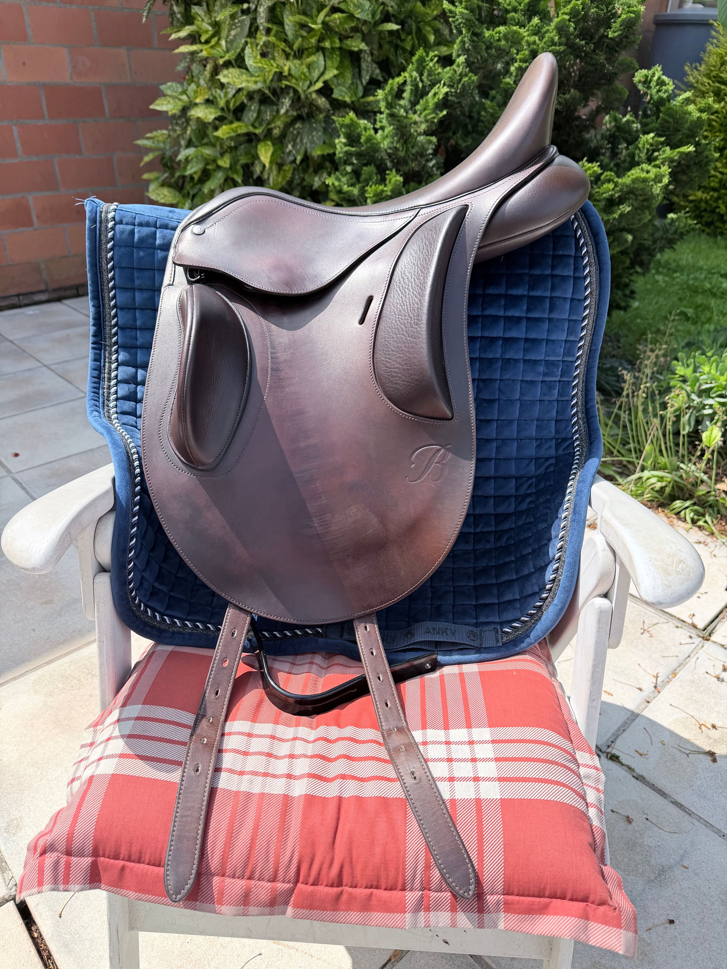 Bates Versa brown 17.5 inch - all-rounder
