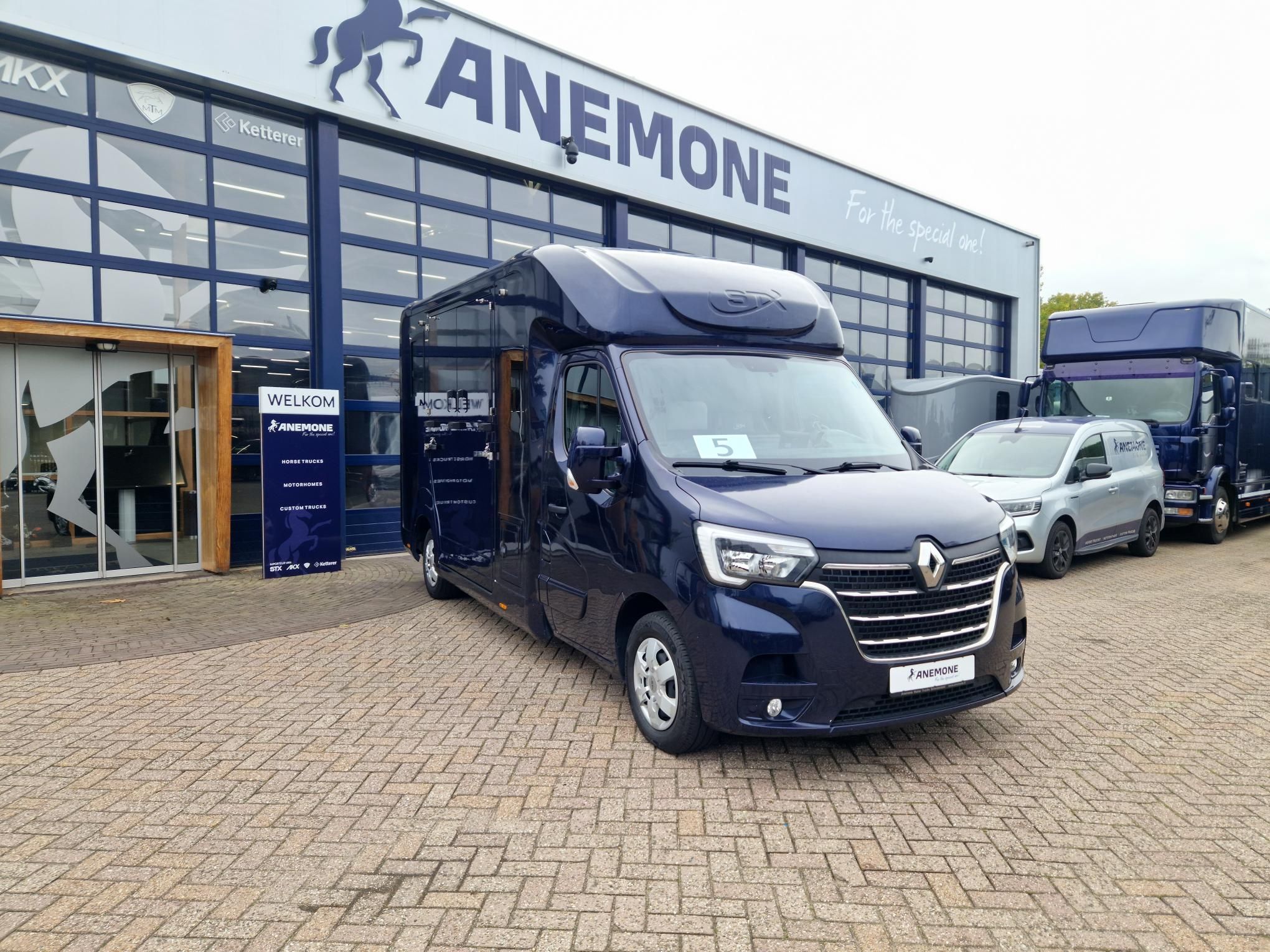 Renault Master STX S5L met Airco, automaat en hengsten uitvoering, Anemone(id:5)