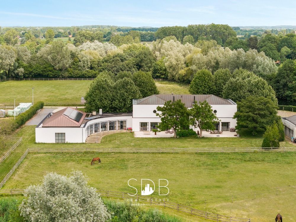 Prachtige villa met hippische accommodatie en graslanden op +/- 23hectare te Deinze - Foto 4