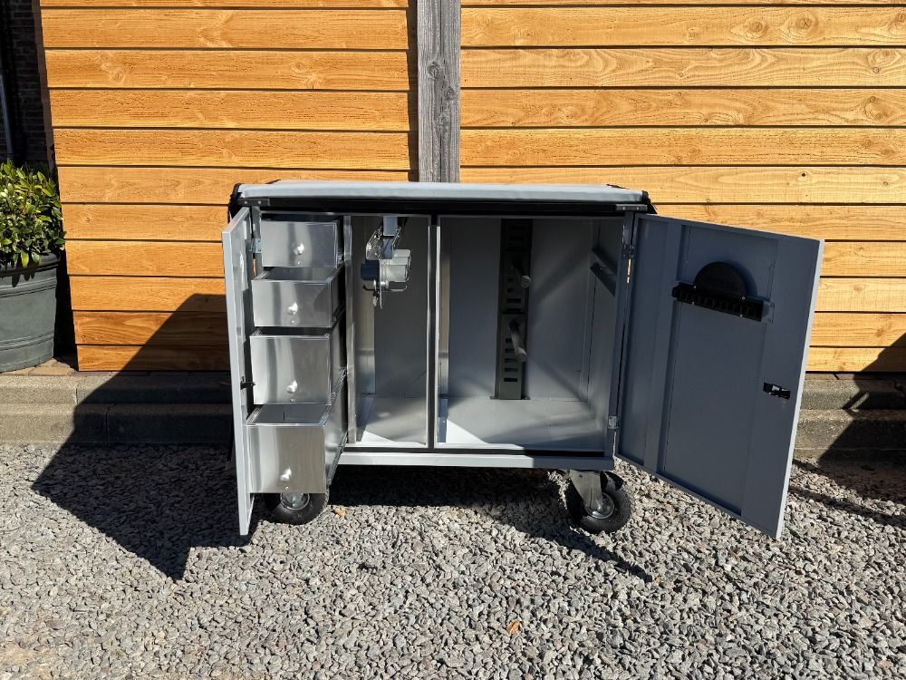 NIEUW! MVV TACKBOX L MODEL CONCOURSKAST ZADELKAST TE KOOP