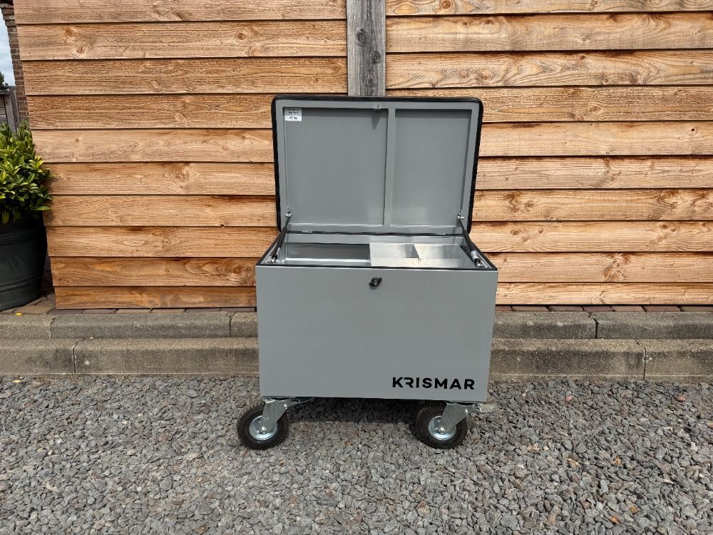 KRISMAR TACKBOX S MODEL / MUSTHAVE ZADELKAST