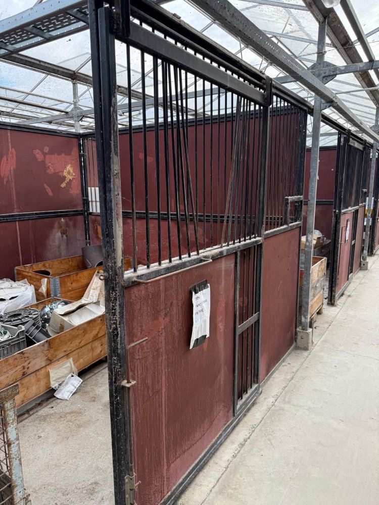 Gebruikte Paardenboxen te koop - Foto 6