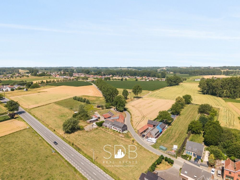 Charmante hoeve met bijgebouwen en graslanden op 27.559m te Herzele | België - Foto 3