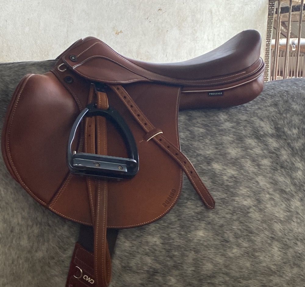 SOUS-SIÈGE ANGLAIS MATELASSÉ carré à bulles d'air Horses EUR 50,99