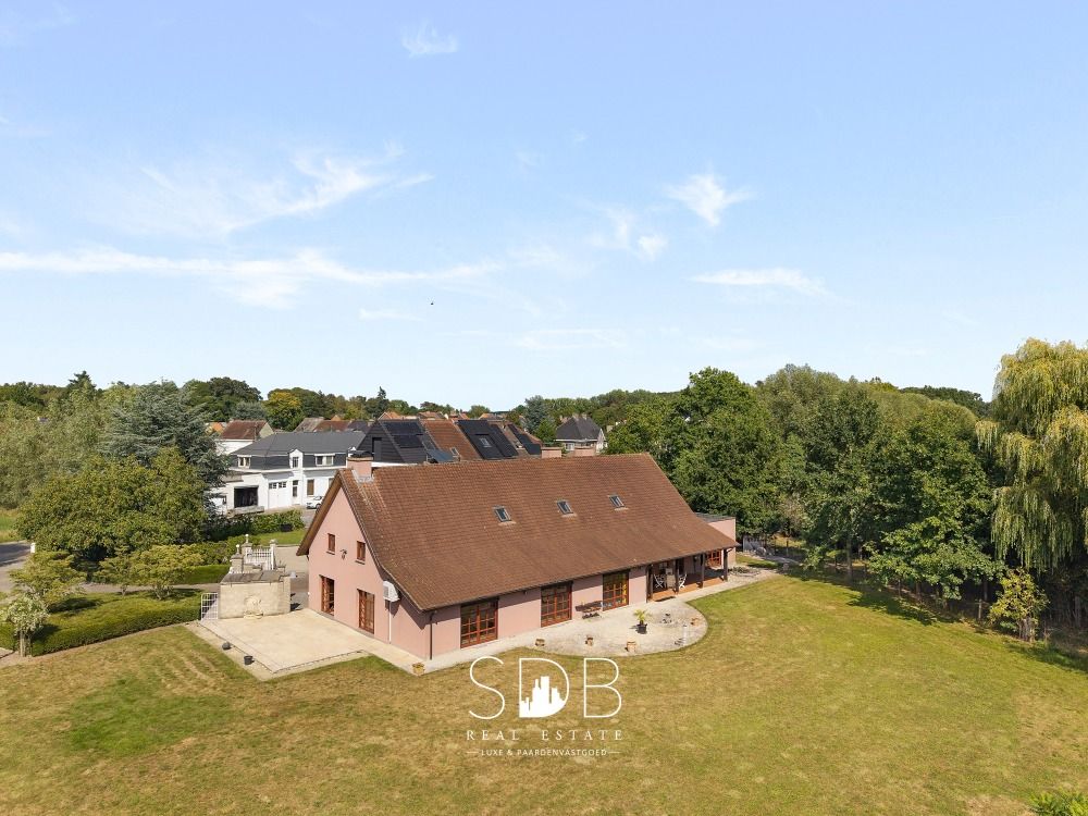 Hedendaagse villa met gezinstuin en graslanden op 7.496m2 te Destelbergen | België - Foto 2