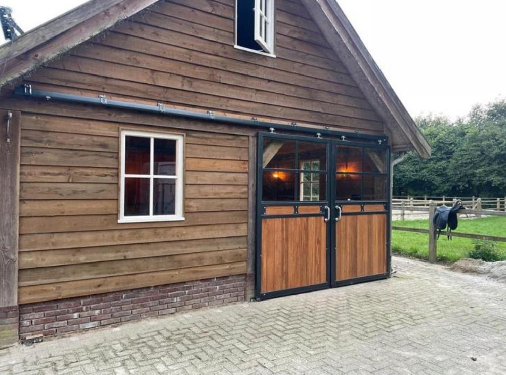 Unieke kans opfokplek voor 1 merrieveulen. Komt samen met ons veulen aan huis. - Foto 5